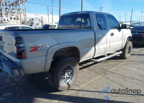 2005 Chevrolet Silverado 1500 Z71 из США, поврежденный, VIN 1GCEK19Z45Z207808